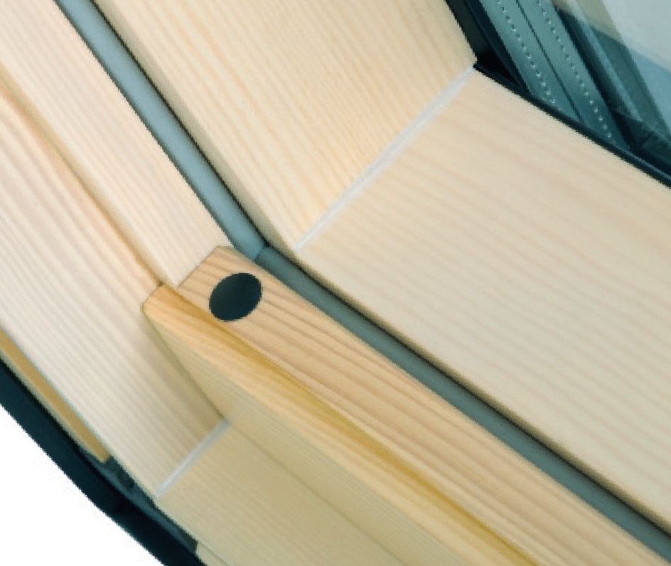FAKRO FVE – Puits De Lumière Avec Cadre Intégré à Ouverture électrique 21 Fakro venting skylight wood