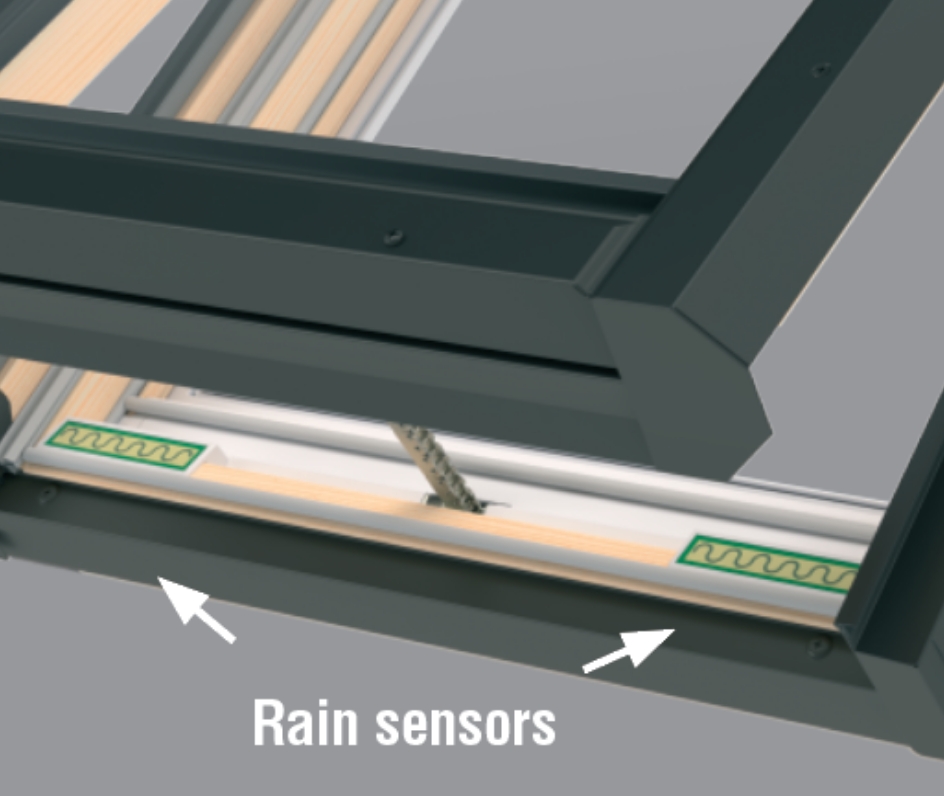 FAKRO FVE - Deck Mounted Electric Venting Skylight 18 Venting skylight with rain sensor