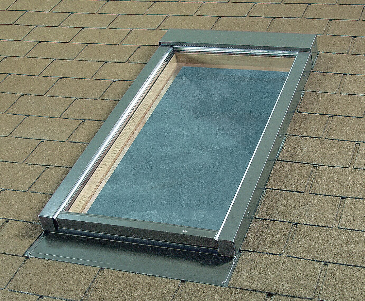 FAKRO - Solin De Puits De Lumière Avec Cadre Intégré 11 EL Low Profile Step Flashing 1