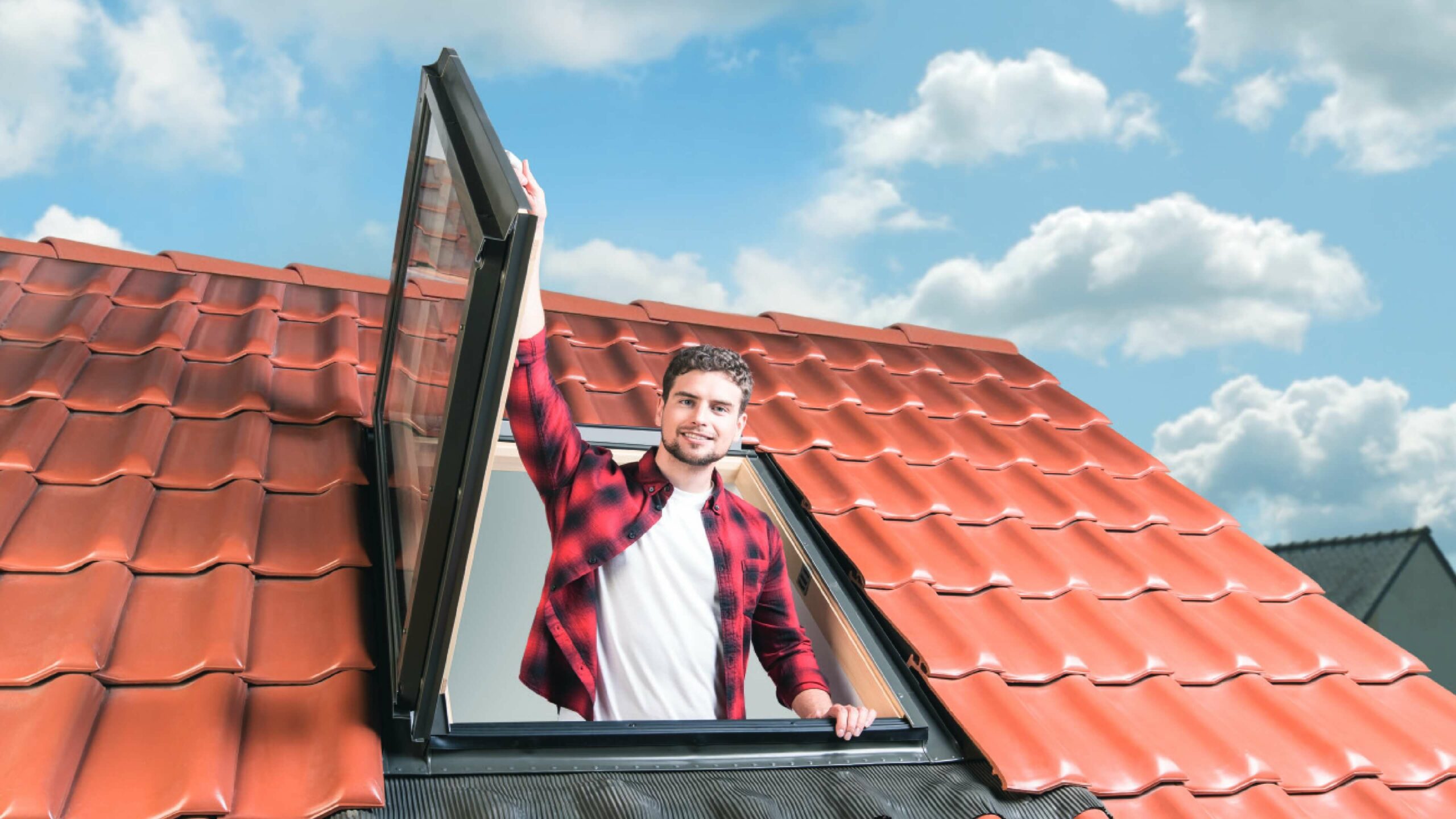 FAKRO FWU - Deck Mounted Roof Access Window 2 FWU Hero 1