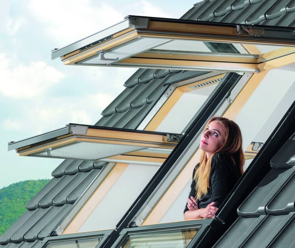 FAKRO FPP-V Pre Select Max - Deck Mounted Top Hung & Pivot Roof Window 19 FPP-V Highlight 2