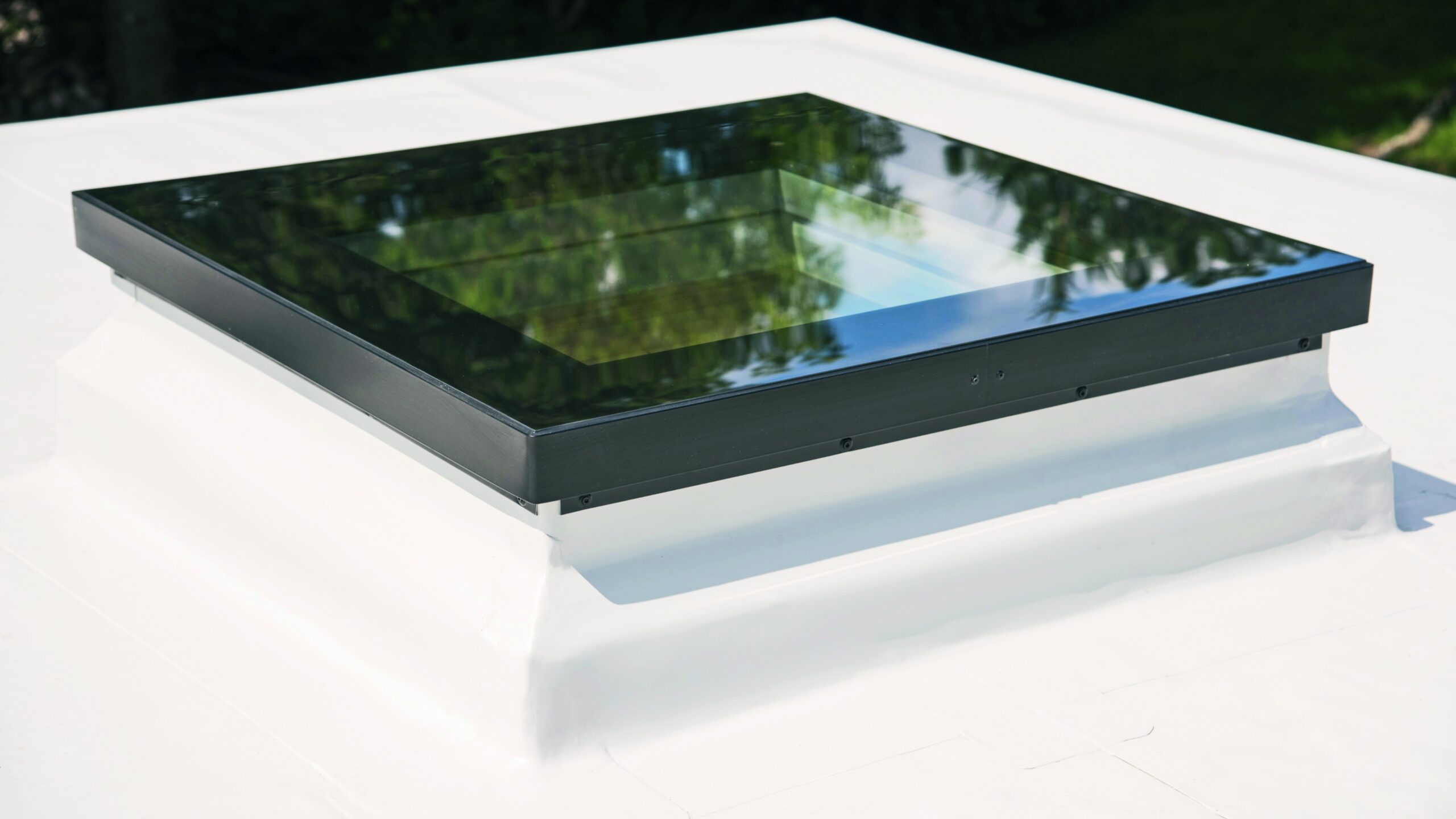 Drf Flat Roof Access Skylight Hero