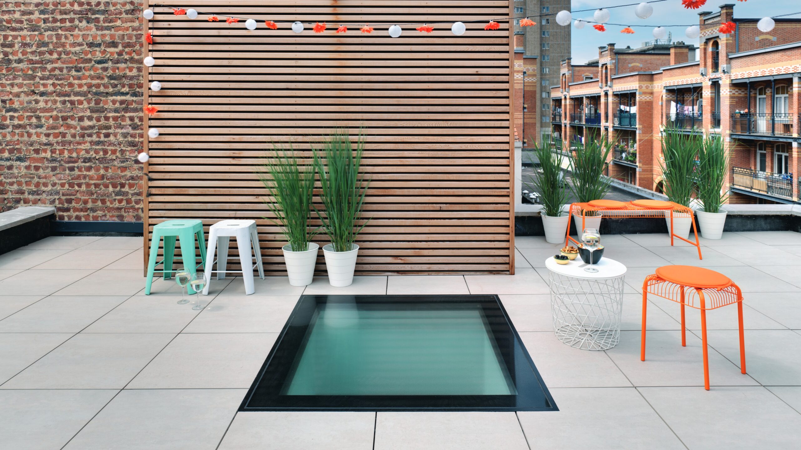 Dxw Flat Walkable Skylight Hero