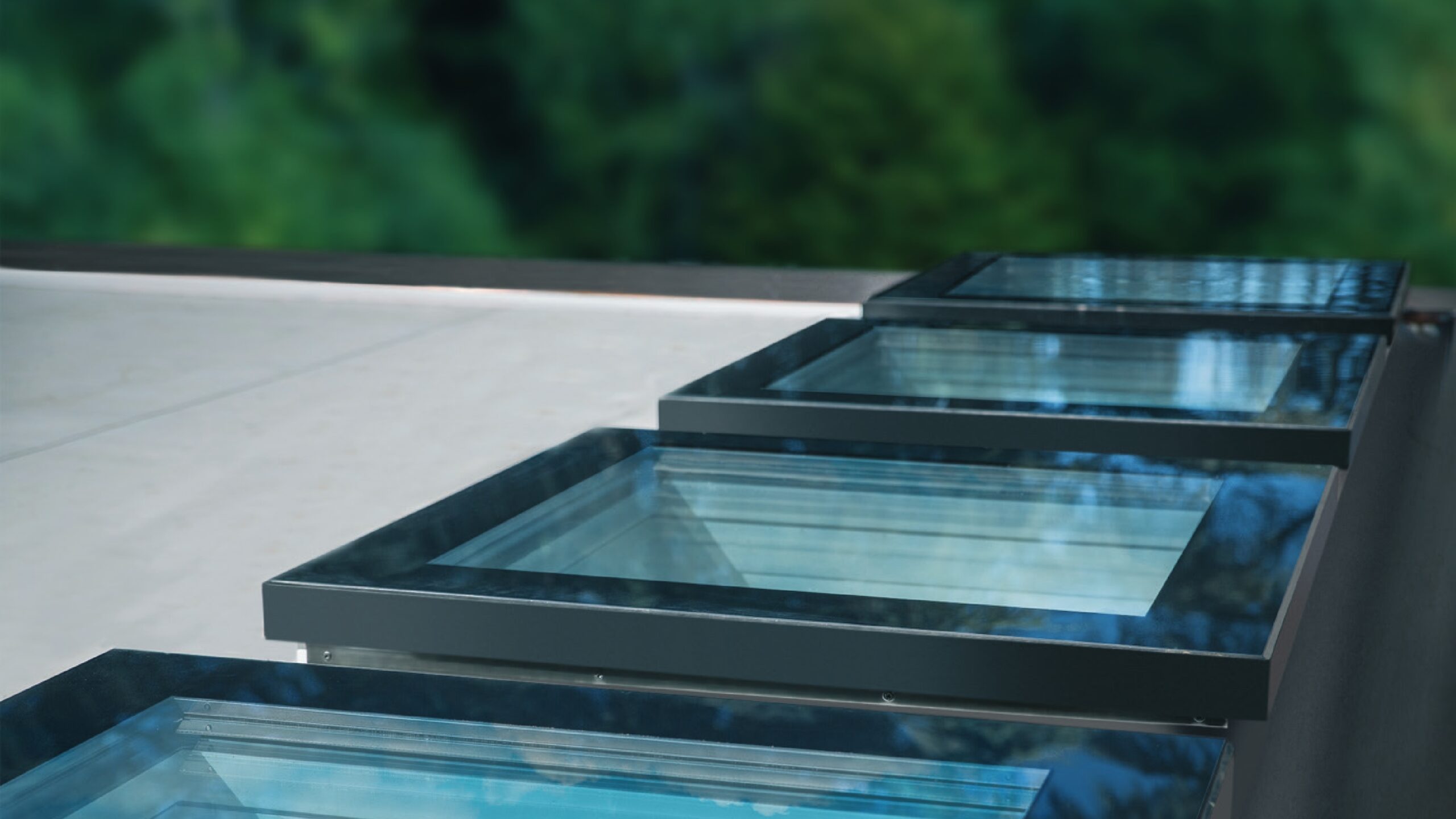 Fakro dmf manual venting skylight hero
