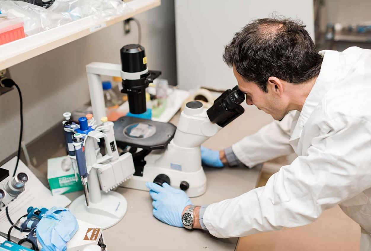 Columbia dans la communauté 21 Bc Cancer Foundation Scientist