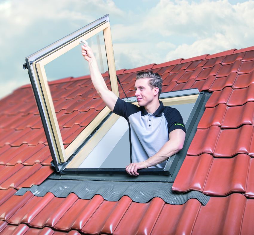 Columbia et FAKRO 9 Egress roof windows feature